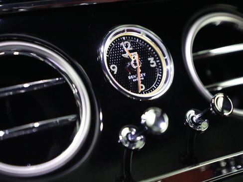 Certified 2024 Bentley Continental GT V8 image 23