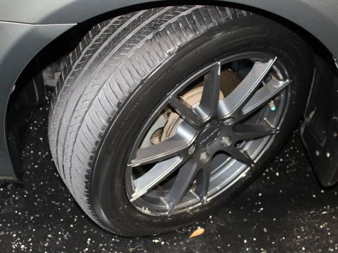 Used 2011 Toyota Avalon FWD image 31