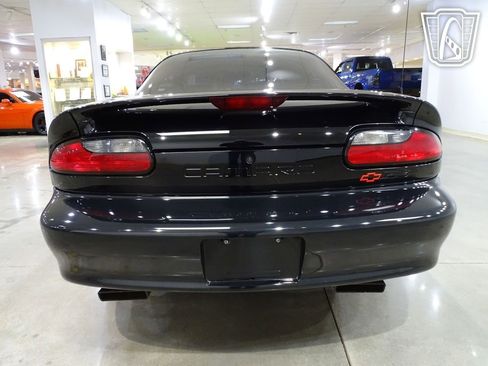 Used 1995 Chevrolet Camaro Z28 image 13
