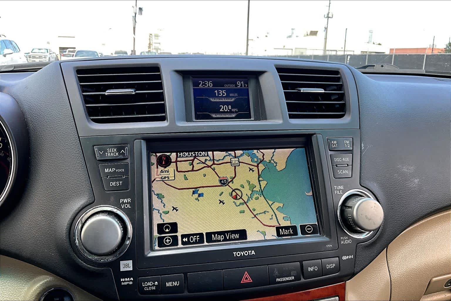 Used 2010 Toyota Highlander Limited w/ Extra Value Pkg 8 FWD image 28