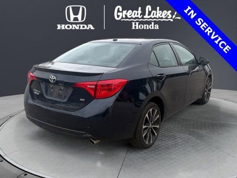 Used 2018 Toyota Corolla SE w/ SE Premium Package FWD image 8