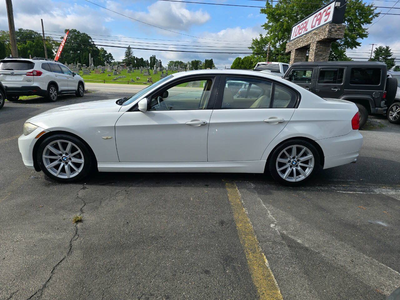 Used 2011 BMW 328i Sedan RWD image 6