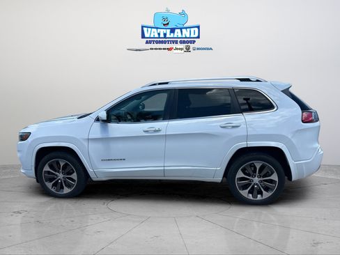 Certified 2019 Jeep Cherokee Overland AWD/4WD image 2