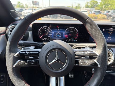 Certified 2025 Mercedes-Benz CLA 250 4MATIC image 18