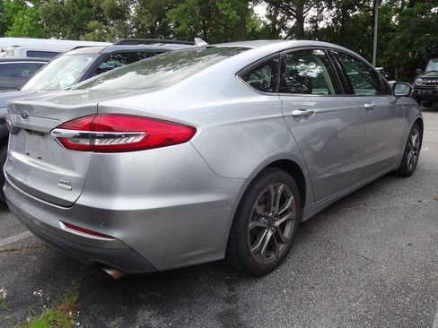 Used 2020 Ford Fusion SEL FWD image 5