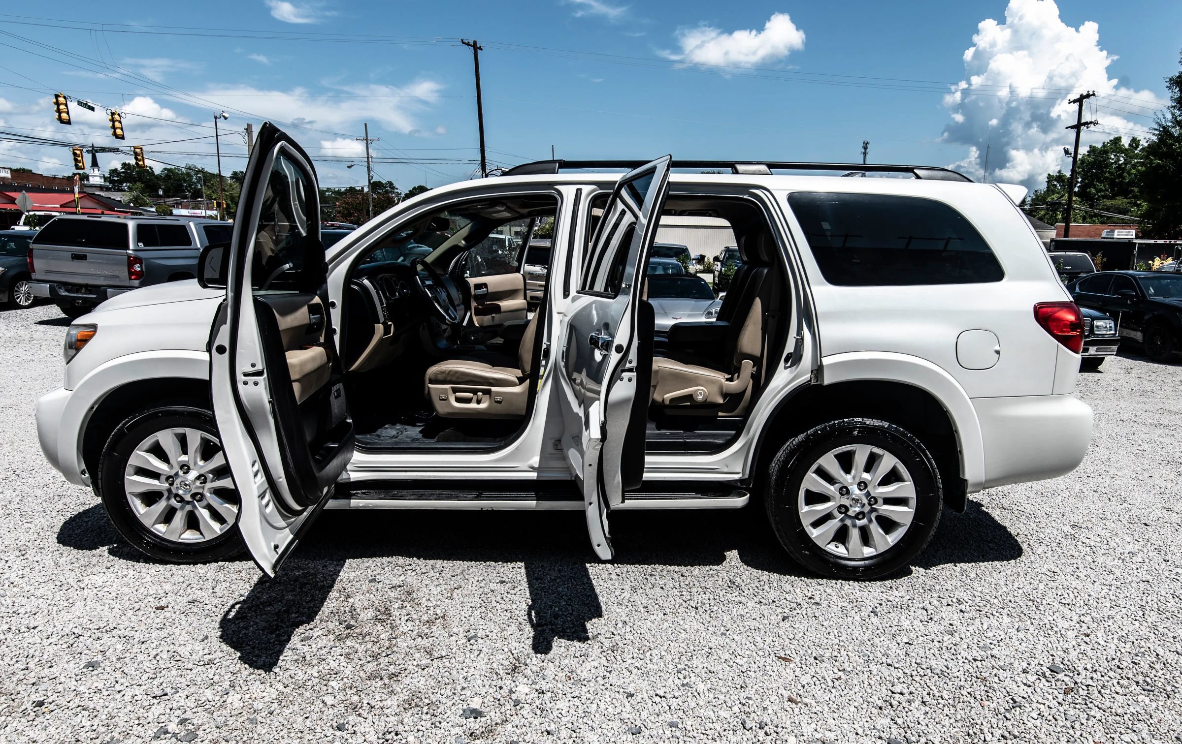 Used 2014 Toyota Sequoia Platinum AWD/4WD image 18