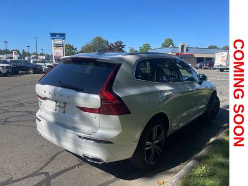 Used 2021 Volvo XC60 T8 Inscription Expression w/ Protection Package Premier AWD/4WD image 9