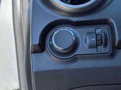 Used 2015 Chevrolet Trax LS image 24