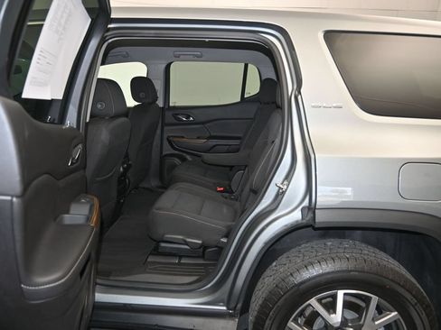 Used 2023 GMC Acadia SLE FWD image 22