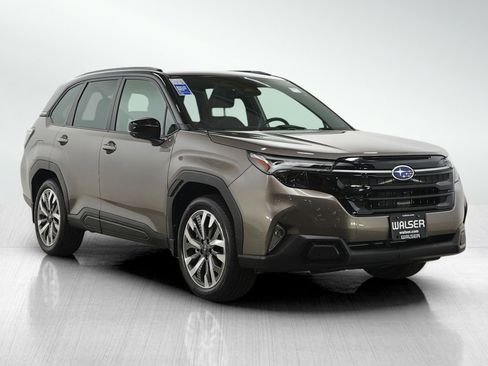 Used 2025 Subaru Forester Touring w/ Touring Package AWD/4WD image 7