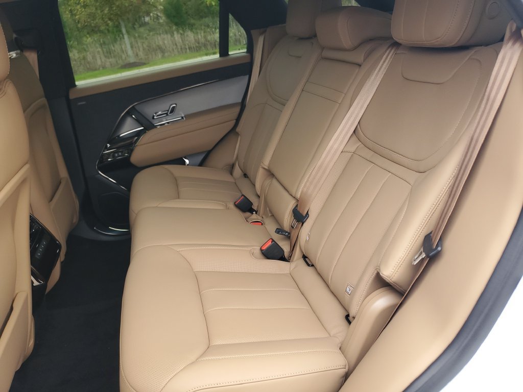 New 2027 Land Rover Range Rover Sport SE AWD/4WD image 30