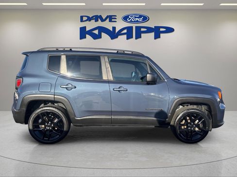 Used 2021 Jeep Renegade Latitude AWD/4WD image 8