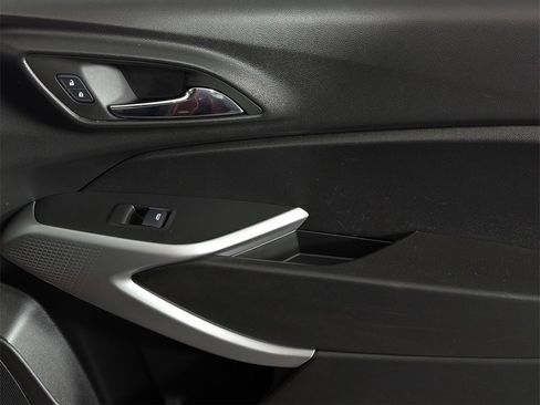 Used 2024 Chevrolet Trax RS w/ Driver Confidence Package image 30