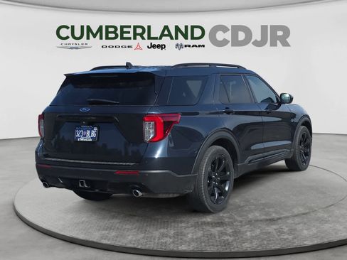 Used 2023 Ford Explorer ST-Line w/ Class IV Trailer Tow Package RWD image 6
