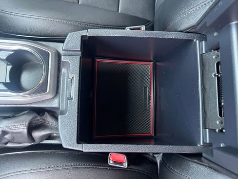 Used 2017 Toyota Tacoma TRD Sport image 29