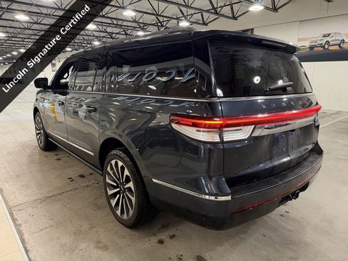 Certified 2022 Lincoln Navigator L Reserve image 8