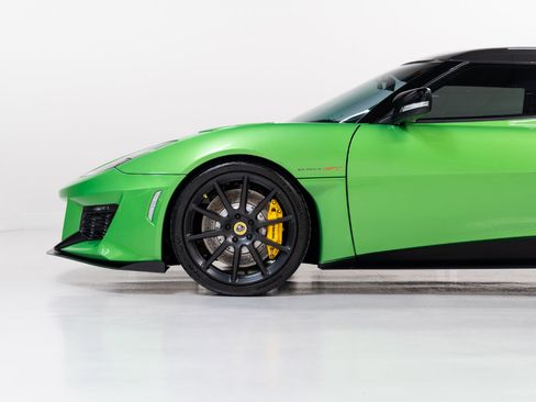 Used 2021 Lotus Evora image 22