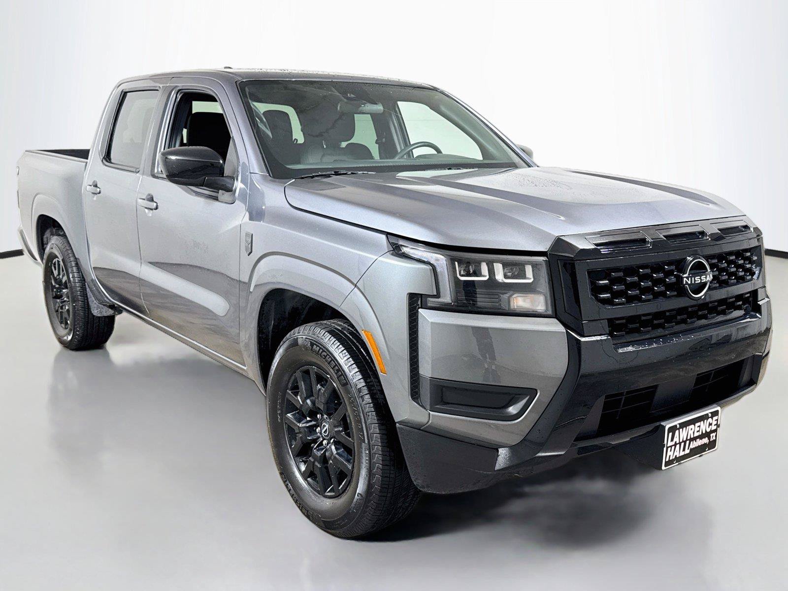 Used 2026 Nissan Frontier SV RWD image 3