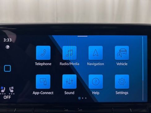 Used 2025 Volkswagen Atlas Cross Sport SEL Premium R-Line image 15