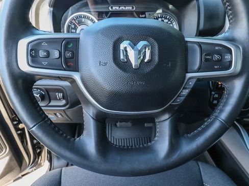 Used 2022 RAM 1500 Big Horn AWD/4WD image 17