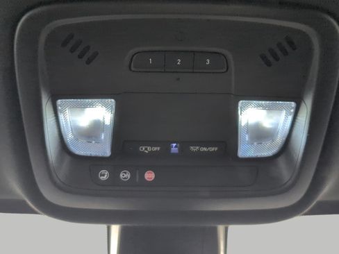 Certified 2023 Chevrolet Traverse LT AWD/4WD image 19