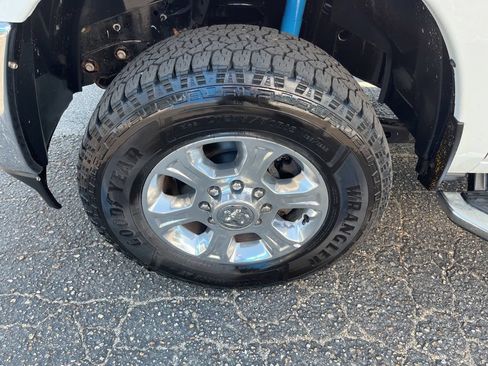 Used 2024 RAM 2500 Big Horn w/ Off Road Package AWD/4WD image 28