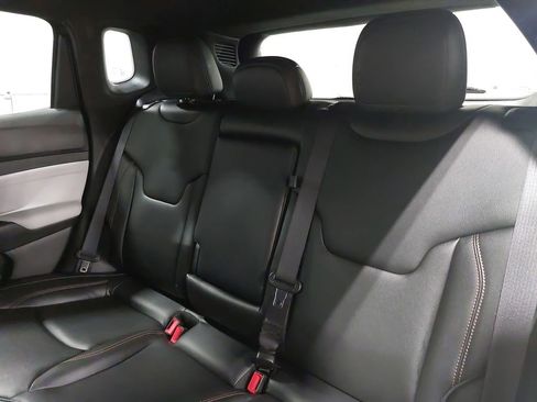 Used 2024 Jeep Compass Limited image 13