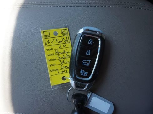 Used 2020 Hyundai Santa Fe SEL w/ Convenience Package FWD image 31