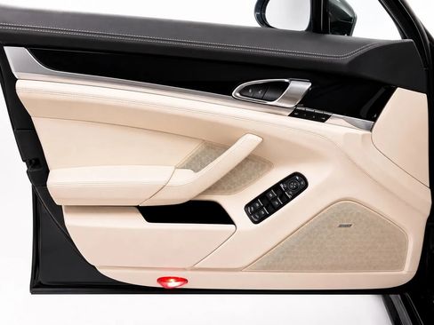 Used 2014 Porsche Panamera S w/ Premium Package Plus RWD image 19