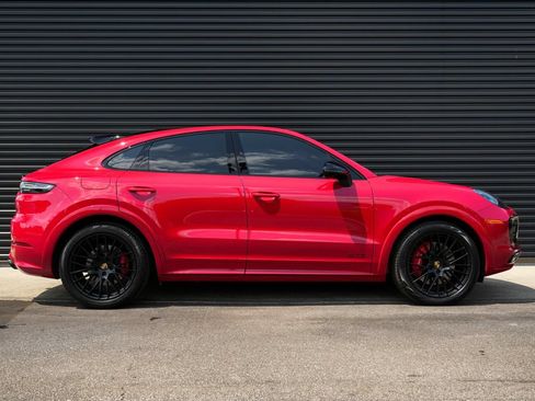 Certified 2023 Porsche Cayenne GTS AWD/4WD image 36