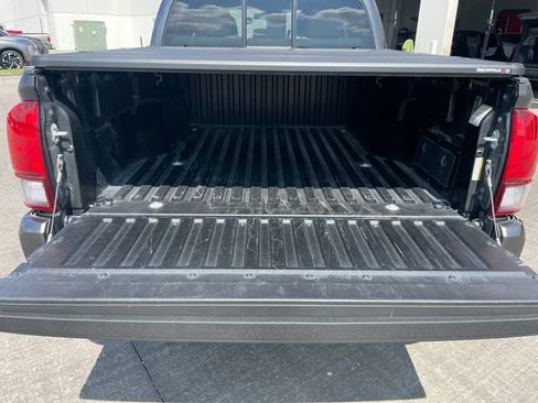 Used 2022 Toyota Tacoma SR AWD/4WD image 23