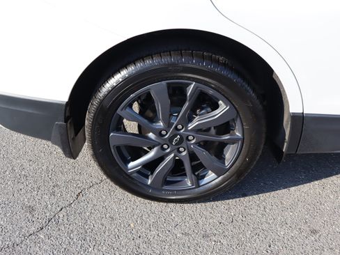 Used 2024 Chevrolet Equinox RS w/ RS Leather Package AWD/4WD image 39