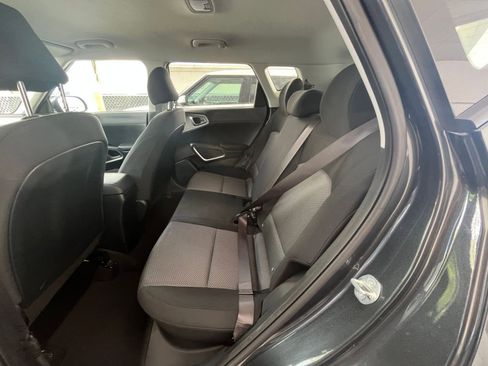 Used 2025 Kia Soul LX w/ LX Technology Package image 23