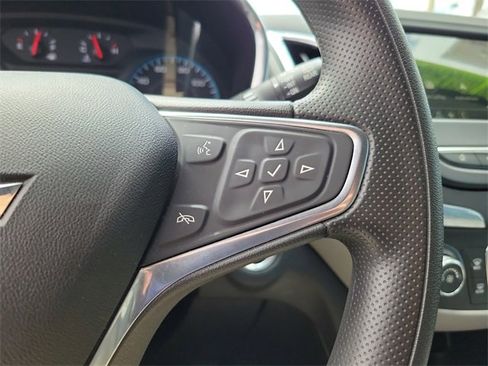 Used 2019 Chevrolet Equinox LS w/ LS Convenience Package image 20