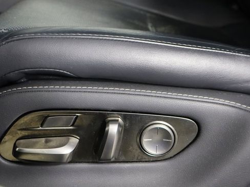 Used 2019 Lexus LS 500 AWD w/ Accessory Package (Z2) image 24
