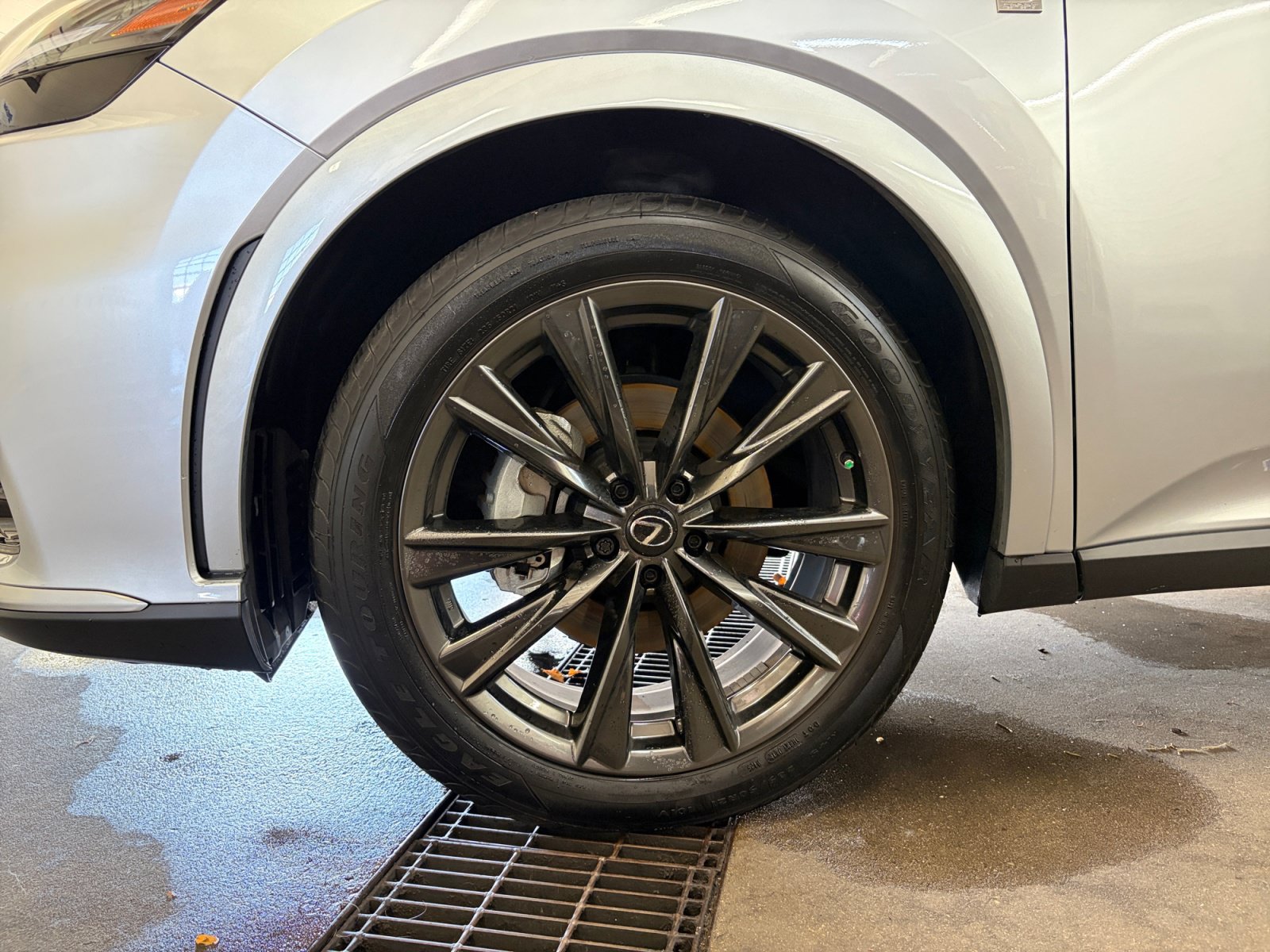 Used 2025 Lexus RX 350h w/ Convenience Package AWD/4WD image 24