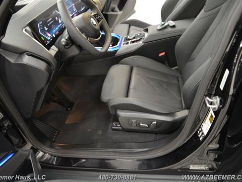 Used 2025 BMW X3 xDrive30i w/ Premium Package image 14