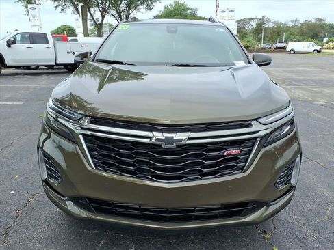 Used 2023 Chevrolet Equinox RS AWD/4WD image 2