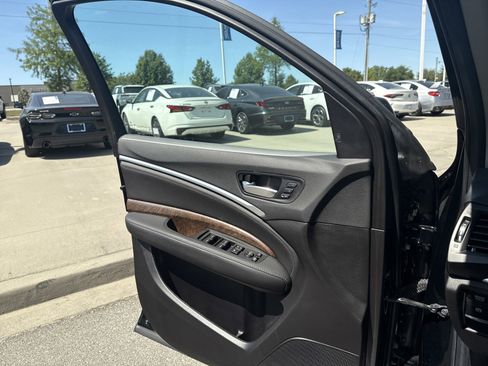 Used 2020 Acura MDX SH-AWD w/ Technology Package image 14