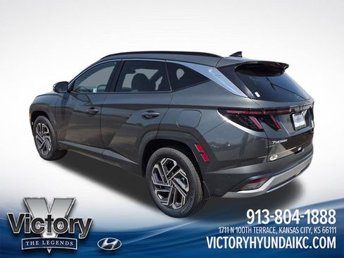 Used 2025 Hyundai Tucson Limited AWD/4WD image 3