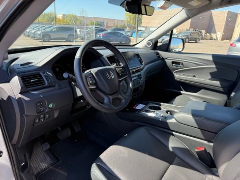 Used 2025 Honda Ridgeline RTL image 15