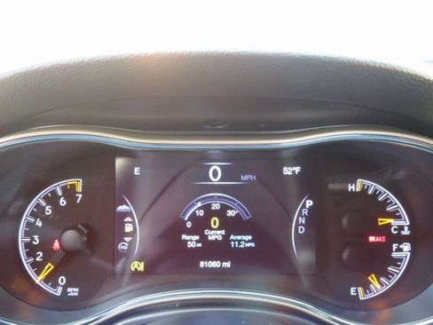 Used 2017 Jeep Grand Cherokee Limited image 38