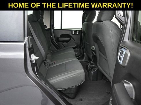 Used 2021 Jeep Gladiator Willys image 47