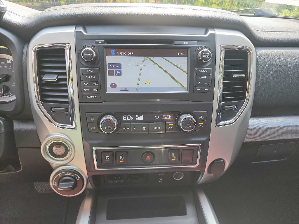 Used 2017 Nissan Titan PRO-4X AWD/4WD image 27