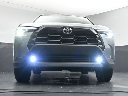 Used 2026 Toyota Corolla Cross XLE image 35