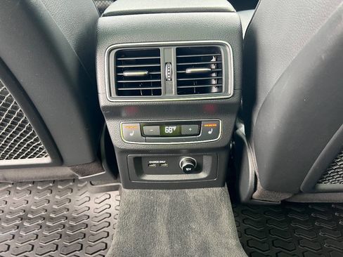 Used 2019 Audi Q5 Prestige image 19