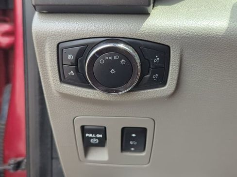 Used 2019 Ford F150 XLT w/ Equipment Group 302A Luxury AWD/4WD image 24