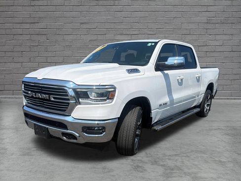 Used 2023 RAM 1500 Laramie AWD/4WD image 3