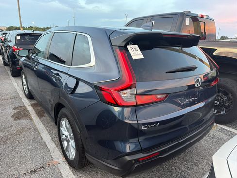 Used 2025 Honda CR-V EX-L image 4