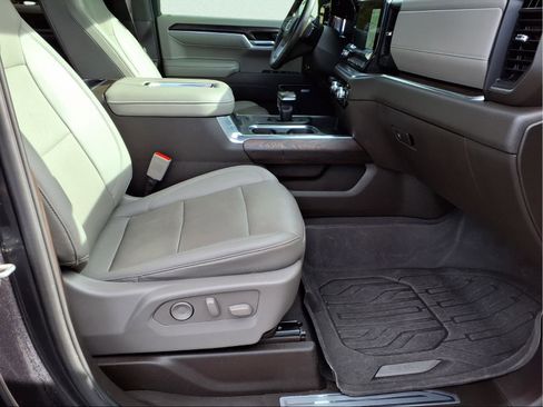 Used 2022 GMC Sierra 1500 SLT w/ SLT Premium Plus Package image 22